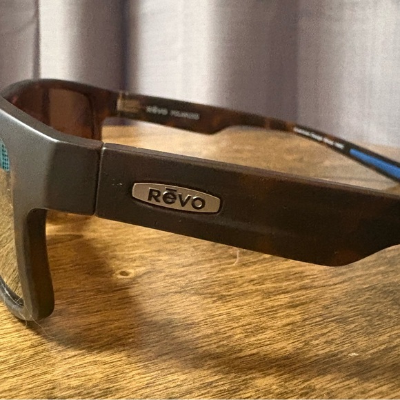 Revo Polaris Polarized Sunglasses - Picture 6 of 8